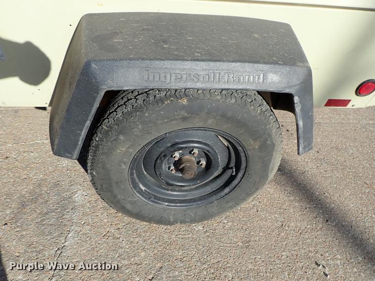 image for item DG2869 2007 Ingersoll Rand P185 air compressor