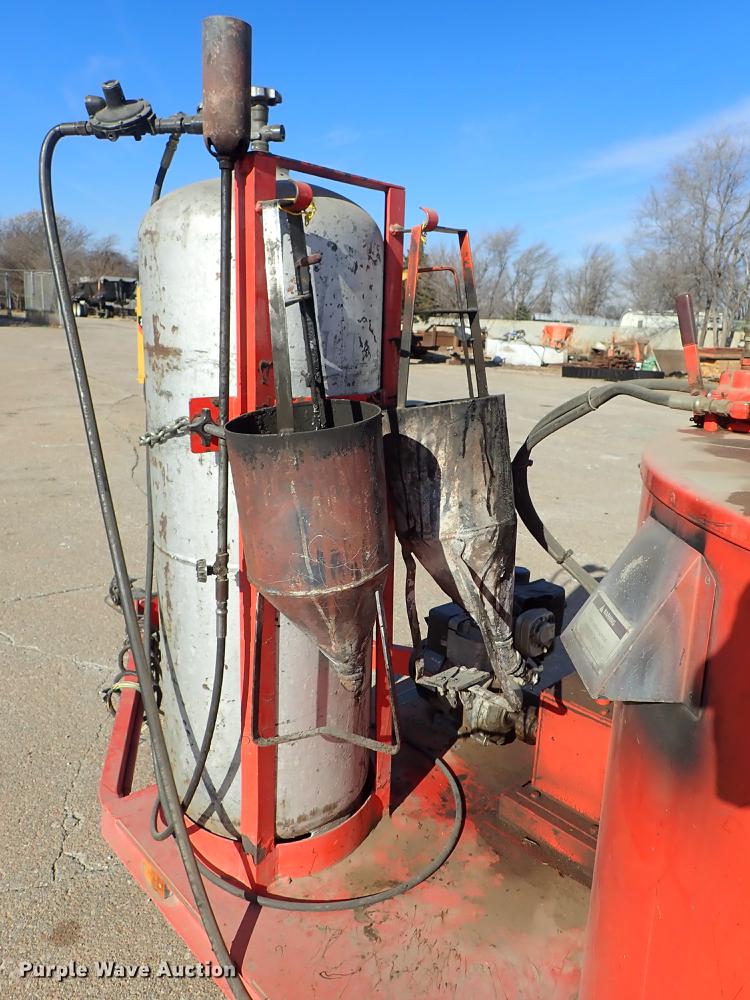 image for item DG2871 2001 Crafco EZ Pour melter/applicator