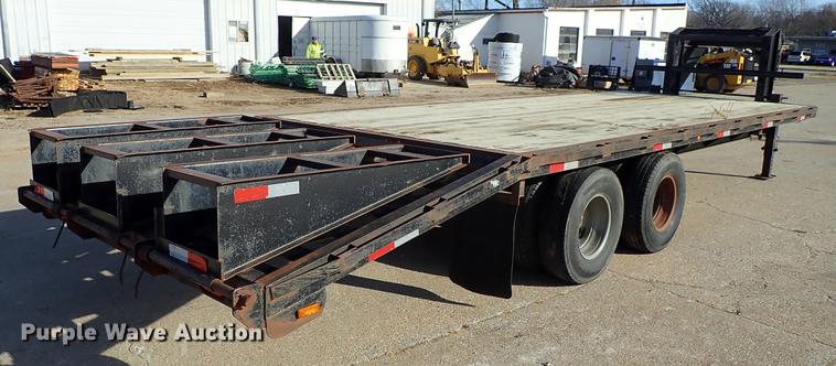 image for item DG2874 2002 Circle M equipment trailer