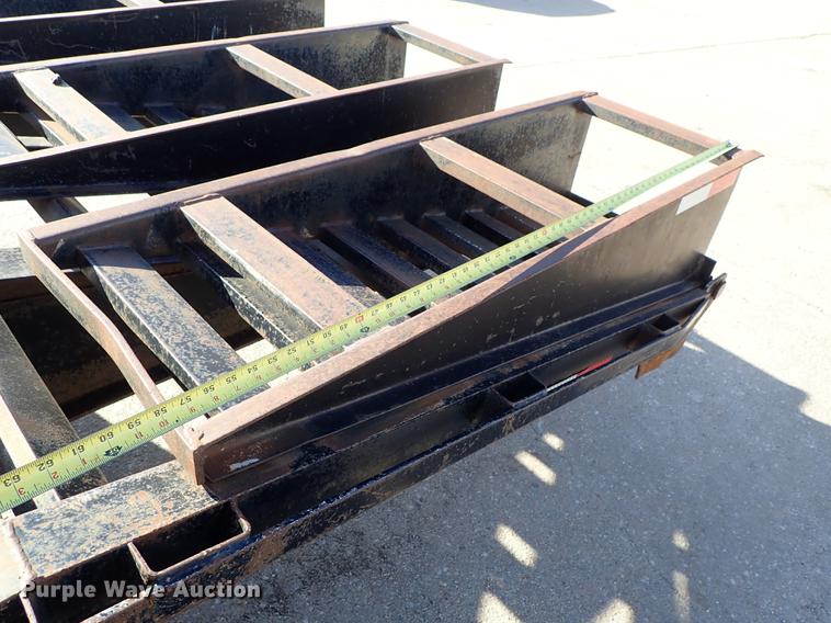 image for item DG2874 2002 Circle M equipment trailer