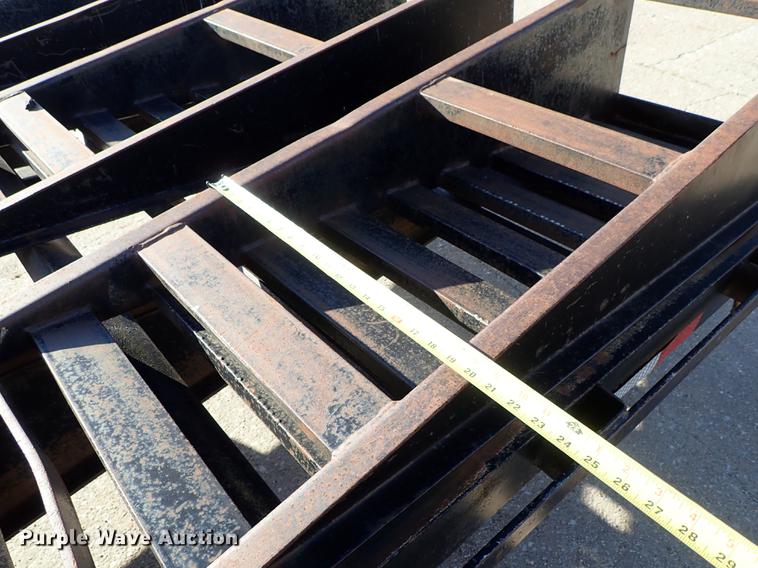 image for item DG2874 2002 Circle M equipment trailer