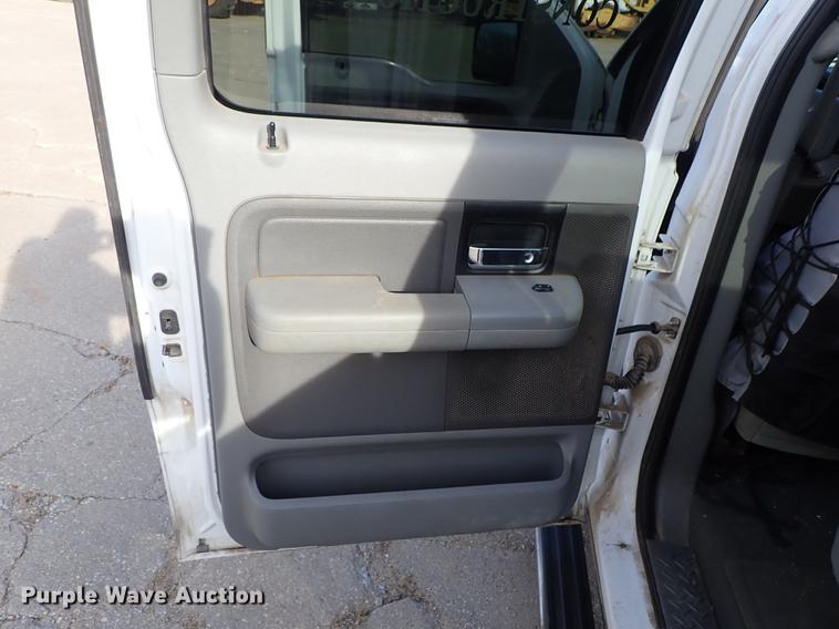 image for item DG2876 2007 Ford F150 SuperCrew pickup truck