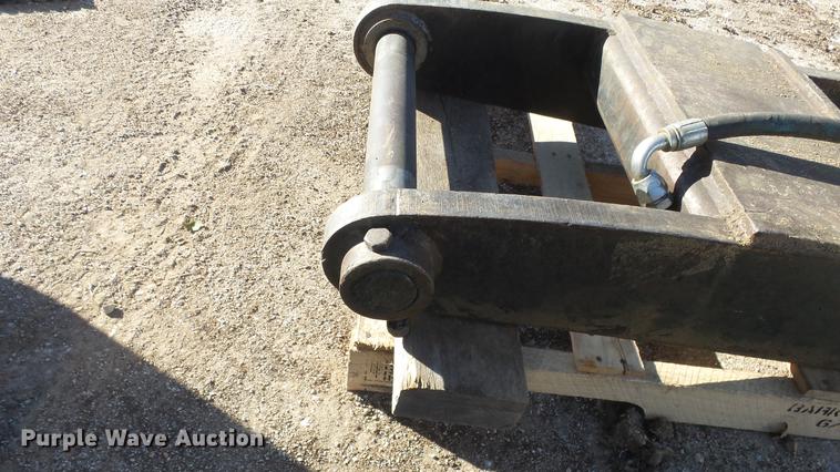 image for item EH9114 Amulet UH67 20.5"W excavator thumb