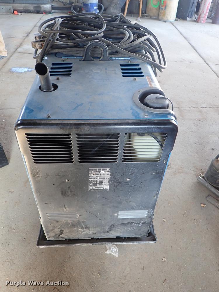 image for item EM9333 Miller Bobcat 250 welder/generator