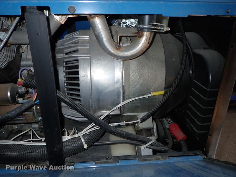 image for item EM9333 Miller Bobcat 250 welder/generator