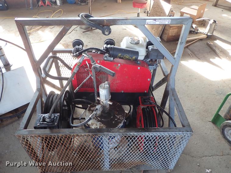 image for item EM9334 Air and grease service unit