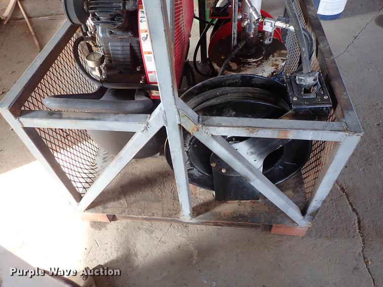 image for item EM9334 Air and grease service unit