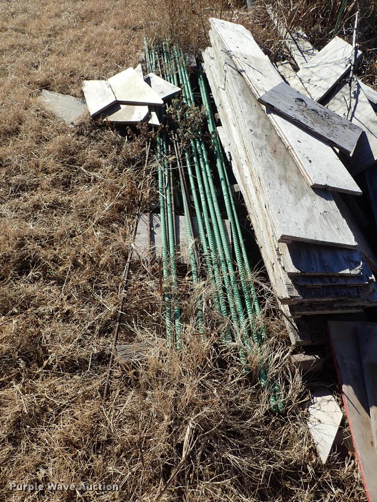 image for item EM9341 Expoxy coated re-bar