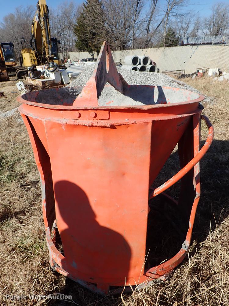 image for item EM9346 Steel concrete bucket