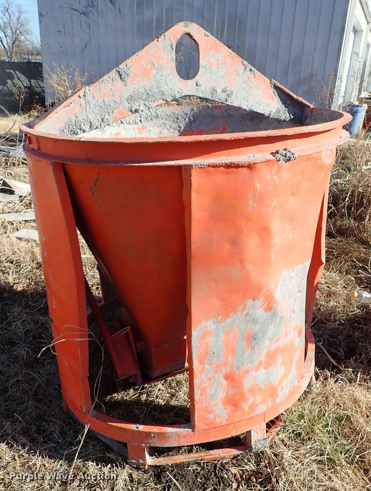 image for item EM9346 Steel concrete bucket