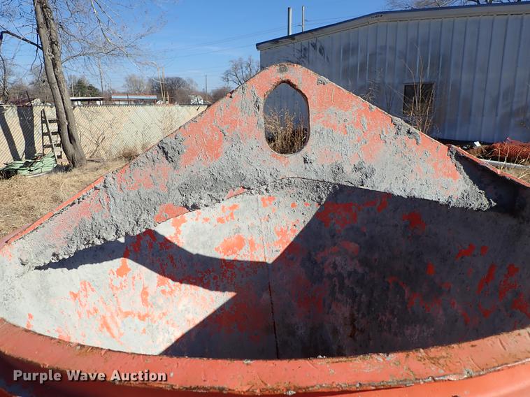 image for item EM9346 Steel concrete bucket