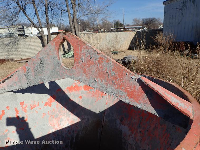 image for item EM9346 Steel concrete bucket