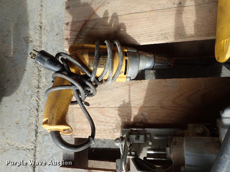 image for item EM9360 Tools