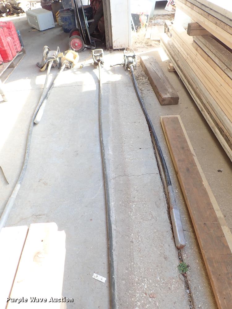 image for item FI9431 (4) concrete vibrator whips