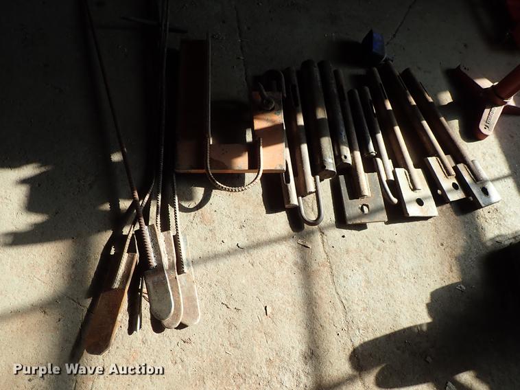 image for item FI9436 Tools