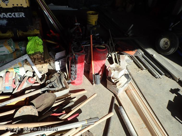 image for item FI9437 Tools