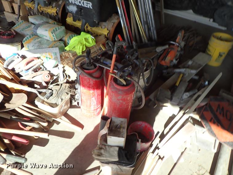 image for item FI9437 Tools