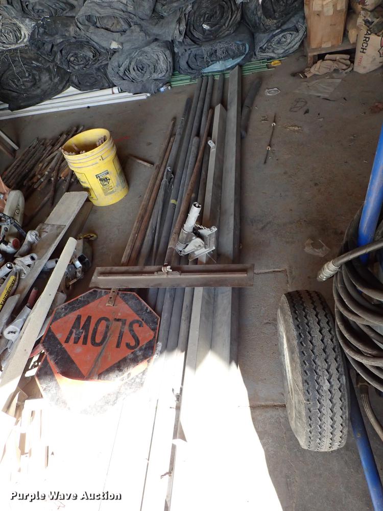 image for item FI9437 Tools