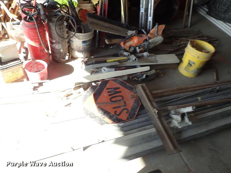 image for item FI9437 Tools