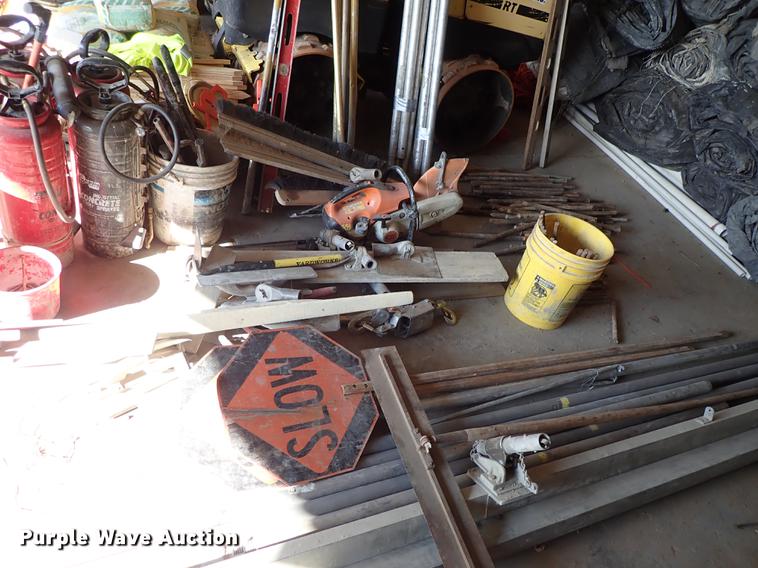 image for item FI9437 Tools