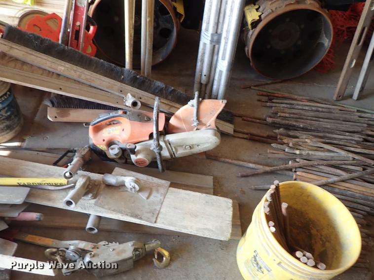 image for item FI9437 Tools