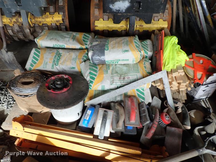 image for item FI9437 Tools