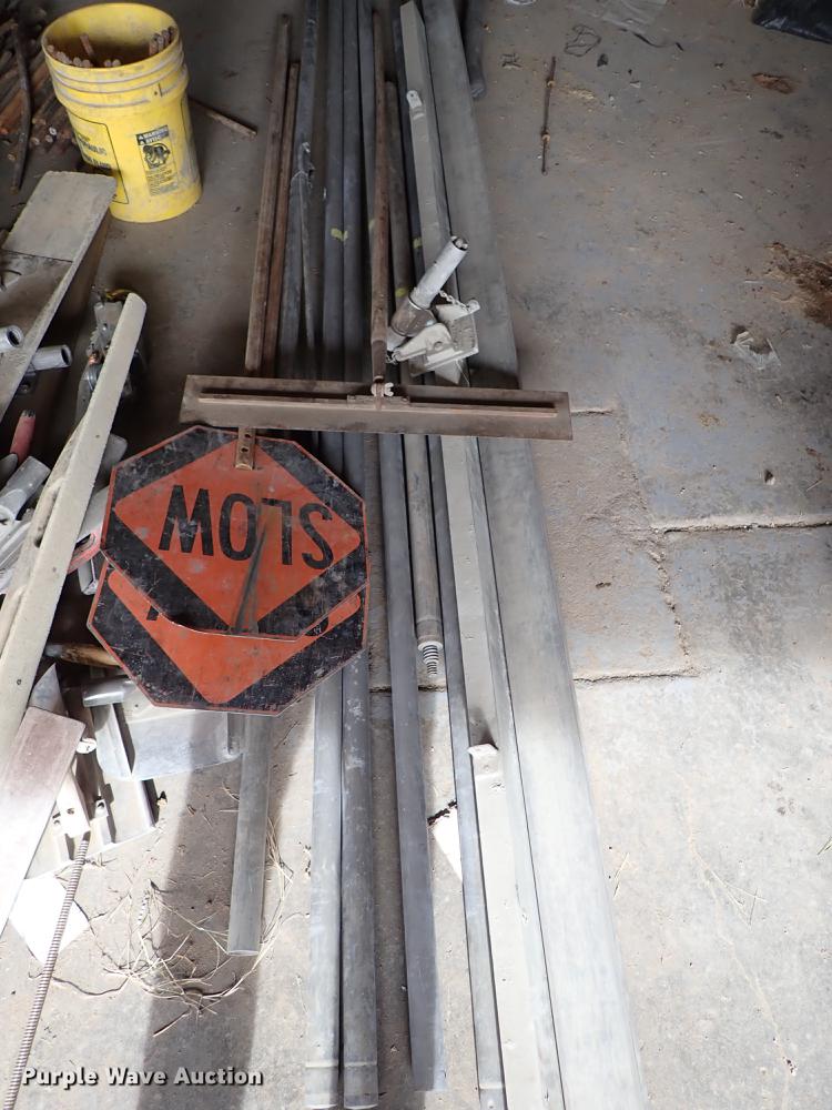 image for item FI9437 Tools