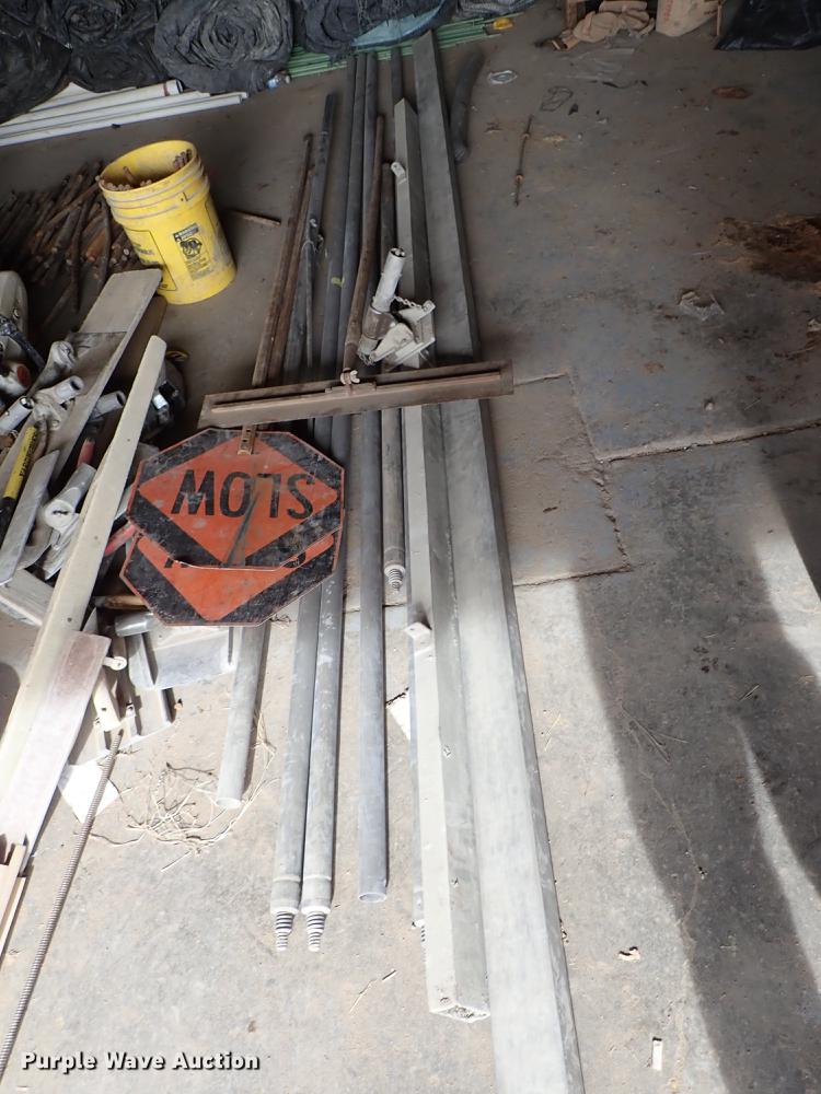 image for item FI9437 Tools