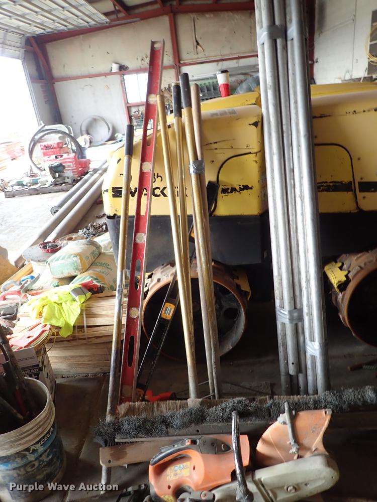 image for item FI9437 Tools