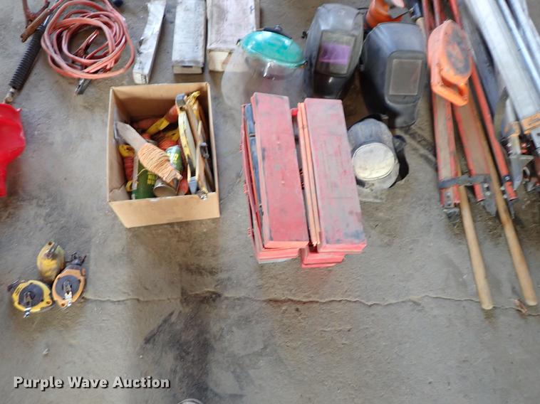 image for item FI9437 Tools