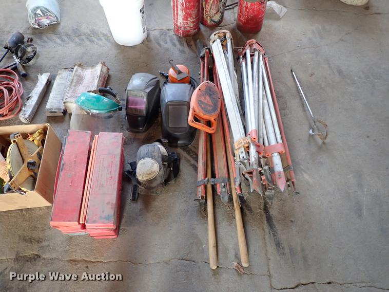 image for item FI9437 Tools