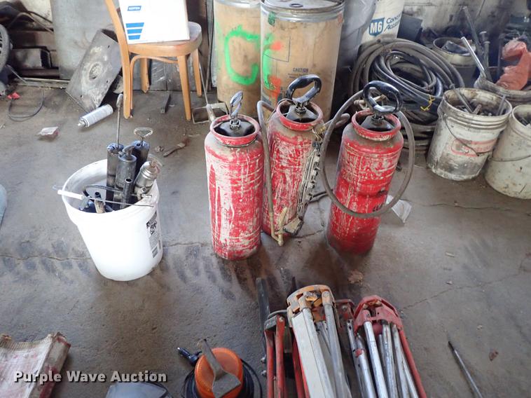 image for item FI9437 Tools