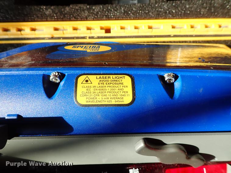 image for item FI9438 Spectra DG711 pipe laser