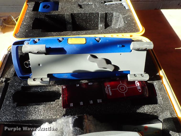 image for item FI9438 Spectra DG711 pipe laser