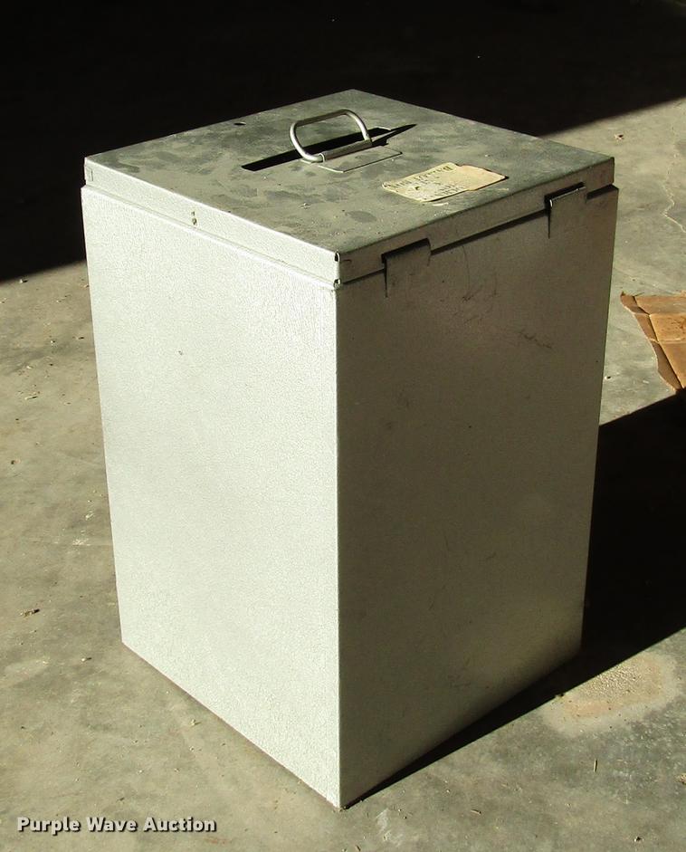 image for item DD3849 (7) ballot boxes