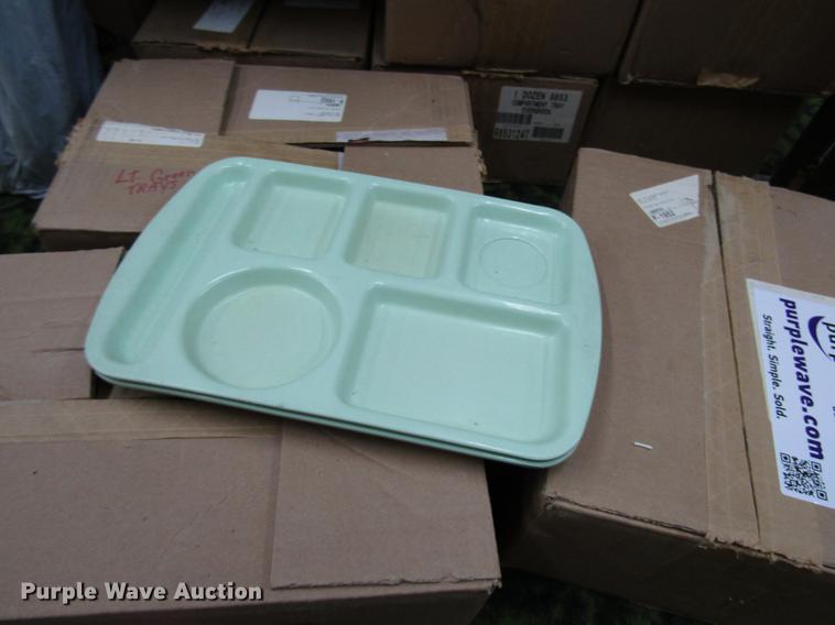 image for item DD3852 Approximately 100 lunch trays