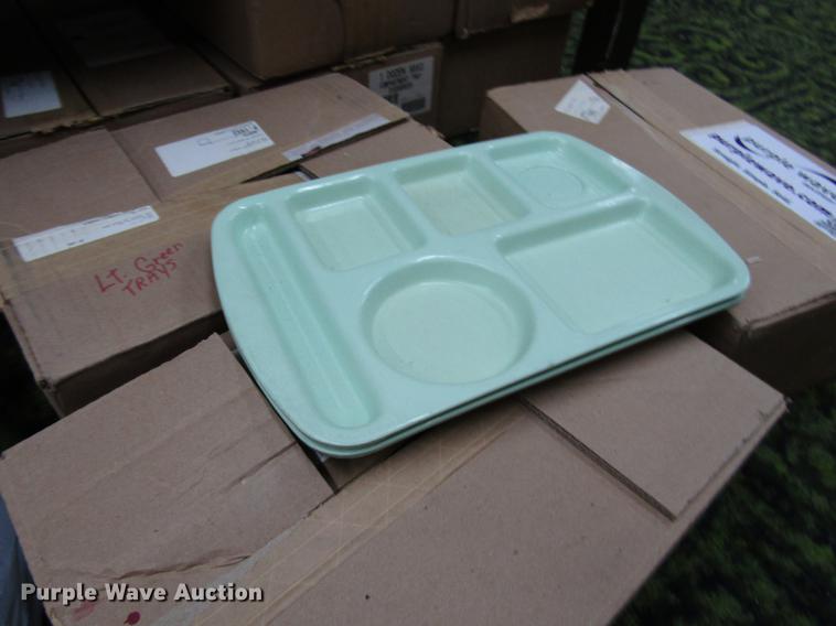 image for item DD3852 Approximately 100 lunch trays