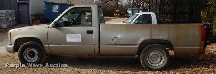 image for item DD8982 1998 Chevrolet 1500 pickup truck