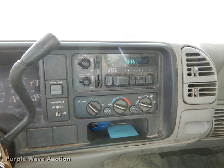 image for item DD8982 1998 Chevrolet 1500 pickup truck