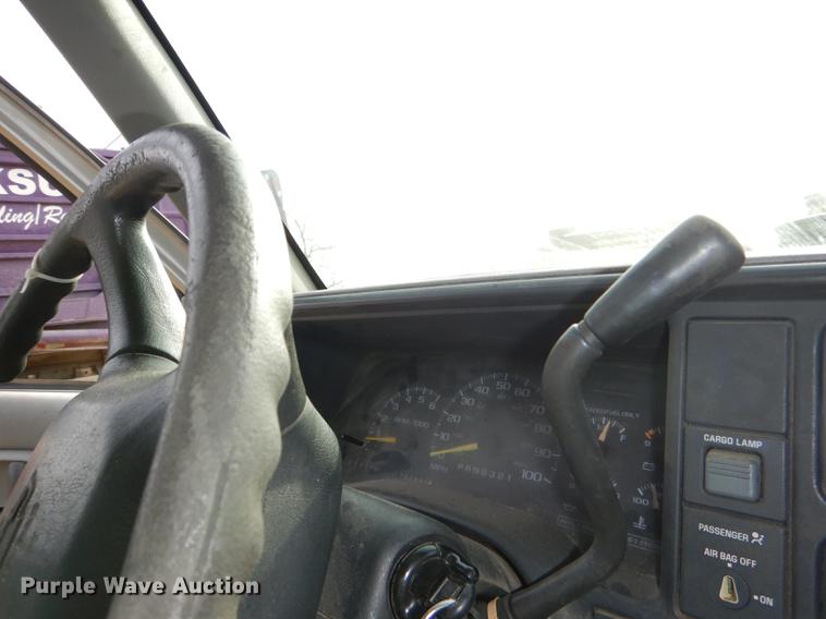 image for item DD8982 1998 Chevrolet 1500 pickup truck