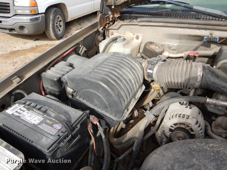 image for item DD8982 1998 Chevrolet 1500 pickup truck