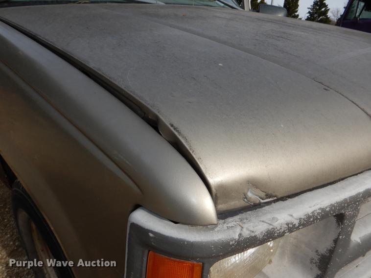 image for item DD8982 1998 Chevrolet 1500 pickup truck