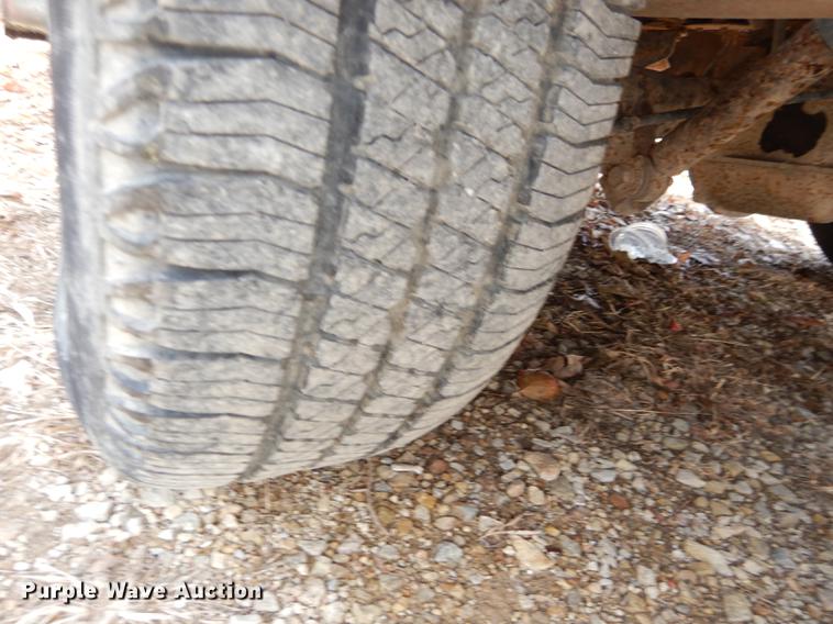 image for item DD8982 1998 Chevrolet 1500 pickup truck