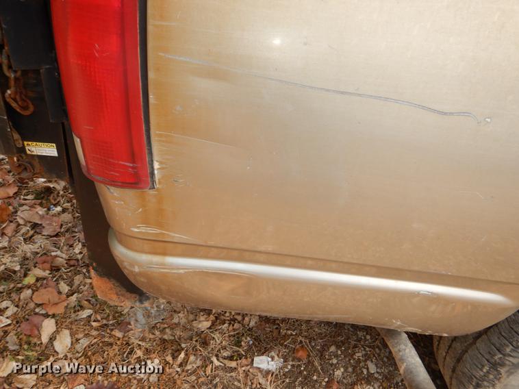 image for item DD8982 1998 Chevrolet 1500 pickup truck