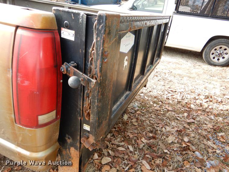 image for item DD8982 1998 Chevrolet 1500 pickup truck