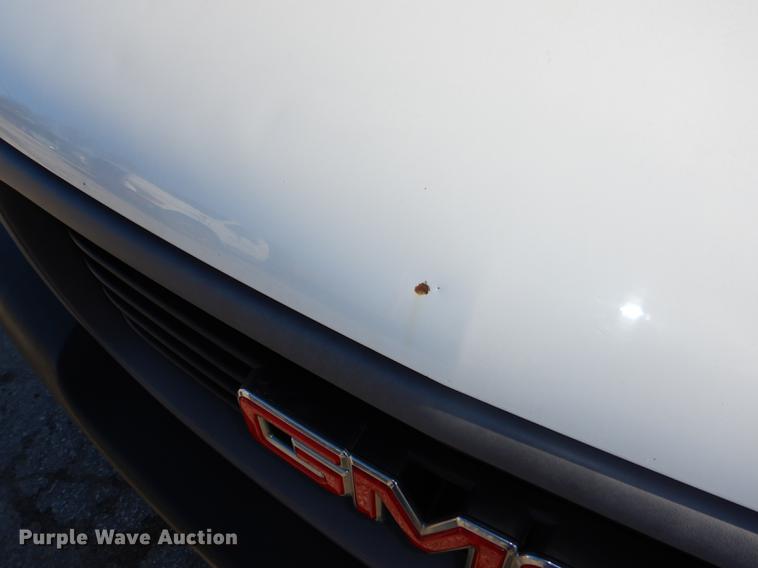 image for item DD8989 2000 GMC Sierra 1500 pickup truck