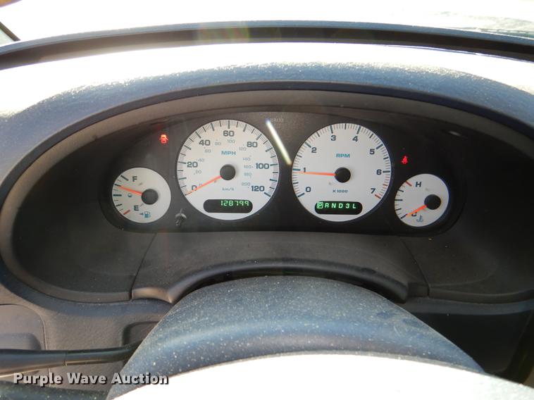 image for item DD8990 2001 Chrysler Town & Country LX van