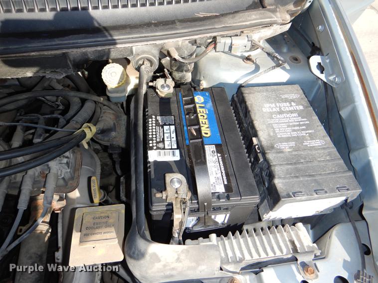 image for item DD8990 2001 Chrysler Town & Country LX van