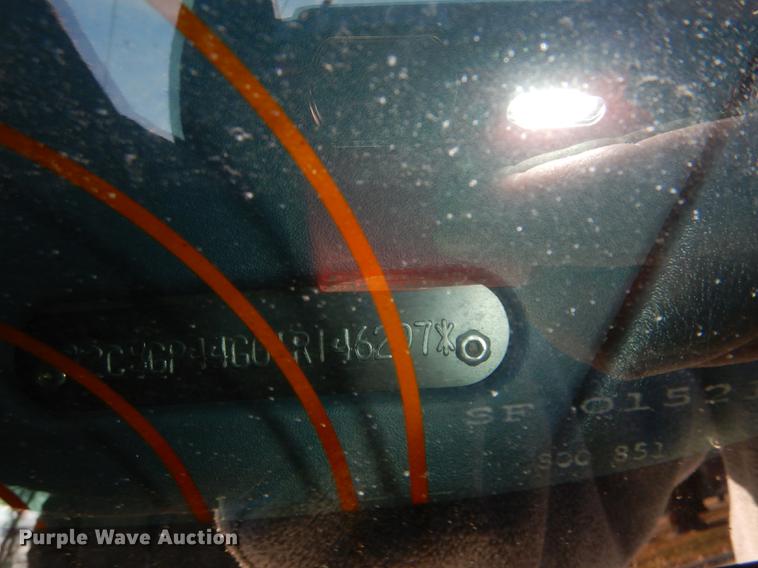 image for item DD8990 2001 Chrysler Town & Country LX van