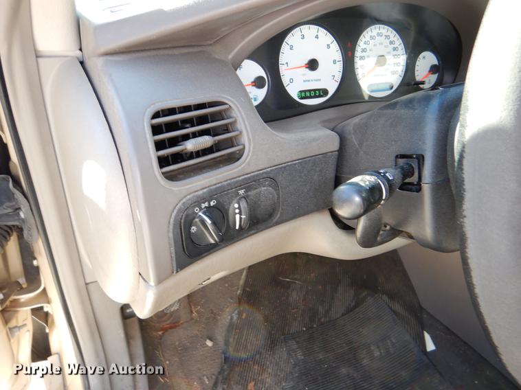 image for item DD8991 2001 Dodge Intrepid SE